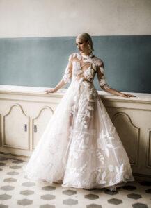 italienisches Luxus Brautkleid sinnliches feminines Luxus Brautkleid