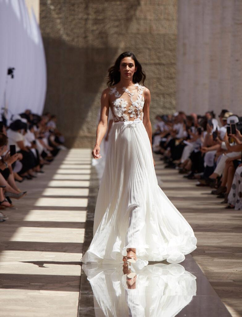 elegantes Luxus Designer Brautkleid aus Seide